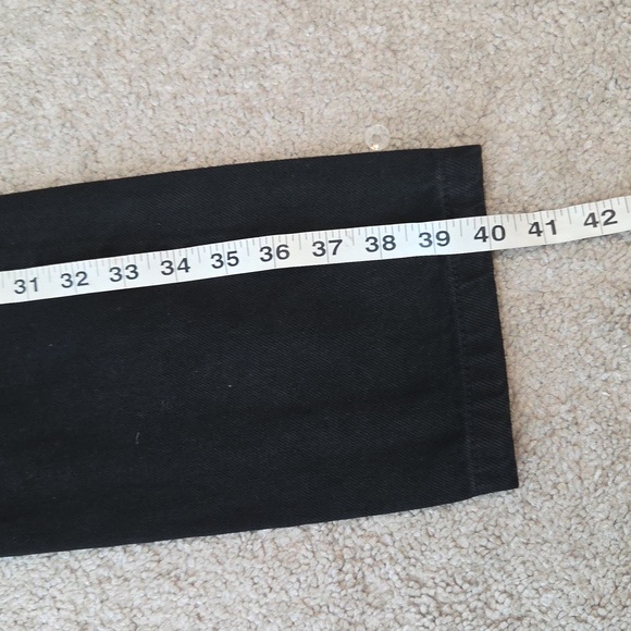 Zara Ladie's Black Cargo Jeans - Picture 6 of 7